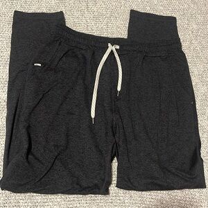 Men’s Vuori Joggers- new condition